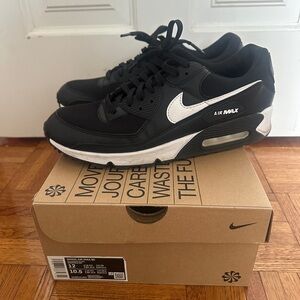 Nike Air Max Black and White Men's Sneakers